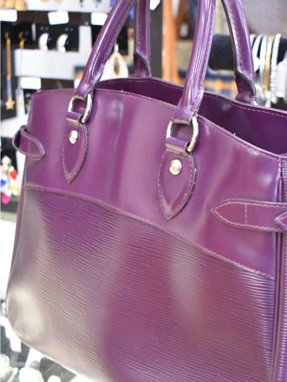 Louis Vuitton Structured Satchel - Picture 3 of 6